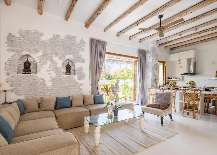 Lory's Villa *