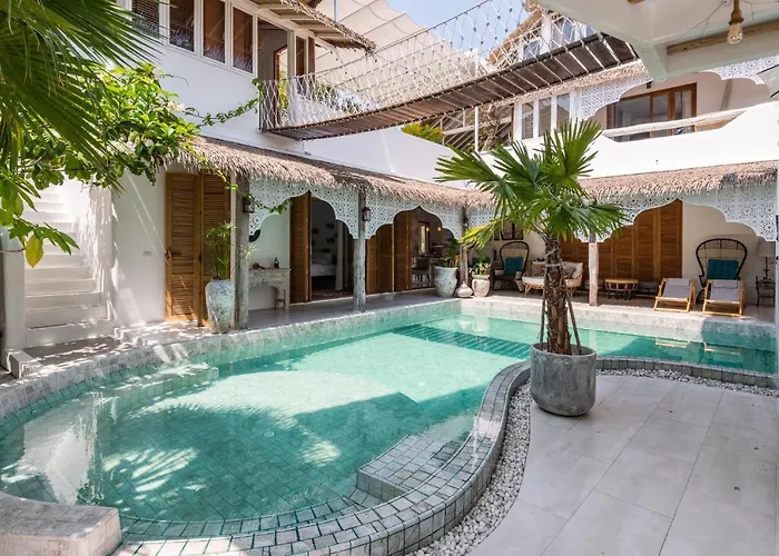 Lory's Villa *